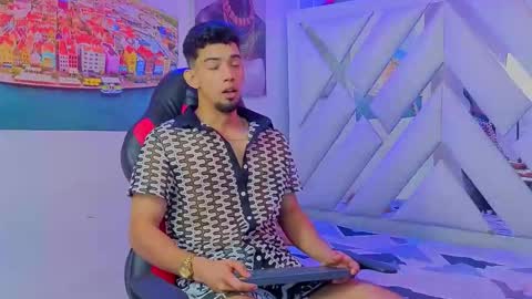 prince_arthur77 online show from March 26, 12:43 pm