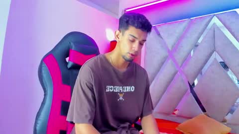 prince_arthur77 online show from November 26, 1:30 pm