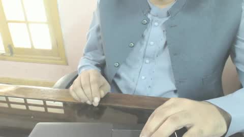 lover online show from October 3, 8:22 am