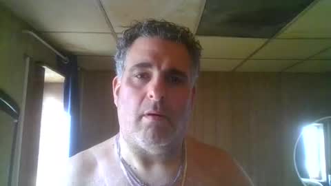 johnny online show from April 4, 9:00 pm