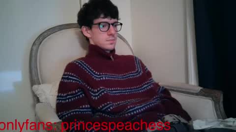 Peaches online show from April 27, 1:36 am