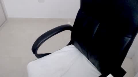 valery dollx online show from November 15, 1:29 am