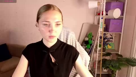 Lily online show from July 25, 1:14 am