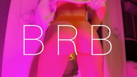 Yo Im Sofiee online show from February 1, 8:11 am