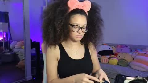 Amber online show from November 30, 3:35 am