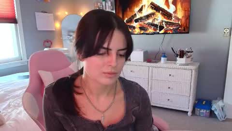 Princess Elysia online show from February 3, 3:49 pm