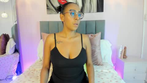 priscila_cooper_ online show from March 22, 6:23 pm