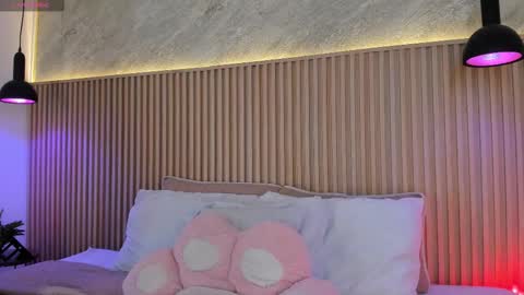 Profana Red online show from March 21, 1:38 pm