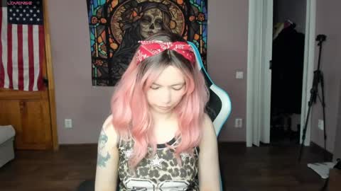 Di online show from April 18, 7:43 am