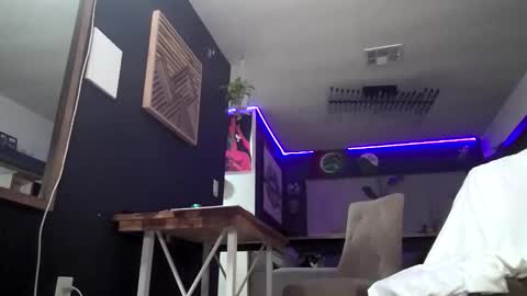 Properfuct online show from December 15, 8:32 am