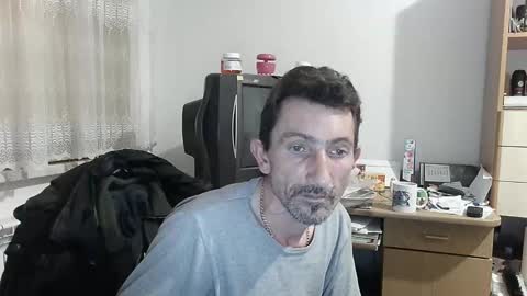 Snapshot of prosexualny chatting on December 8, 8:58 pm Mariusz online show from December 8, 8:58 pm