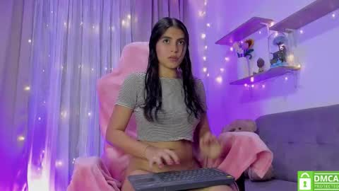    INDEPENDENT MODEL online show from February 14, 3:09 am