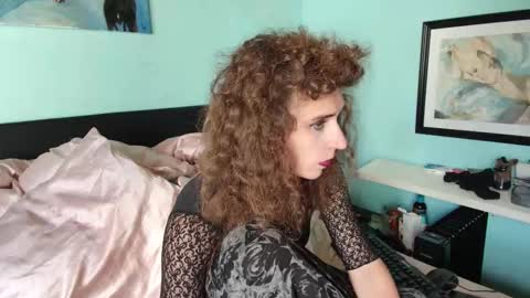 prxscillia_tx online show from September 9, 1:33 pm