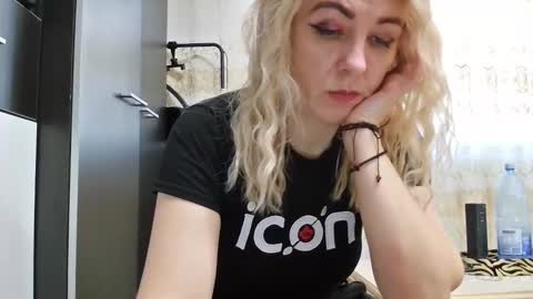 Pryncess sweety online show from November 13, 8:39 am