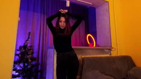 LUCY -----    online show from December 27, 3:37 pm