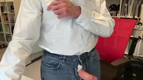 puffiest online show from October 22, 4:26 am