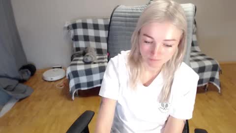 Polly online show from February 4, 4:05 am