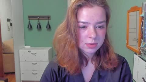 Polly online show from December 12, 2:33 pm