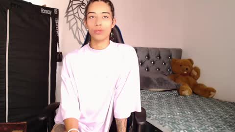 Cris online show from September 15, 3:02 pm