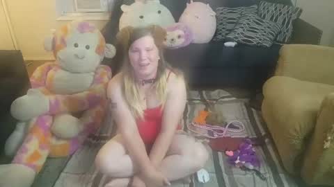 puppygirllovestobeg online show from July 25, 7:39 am
