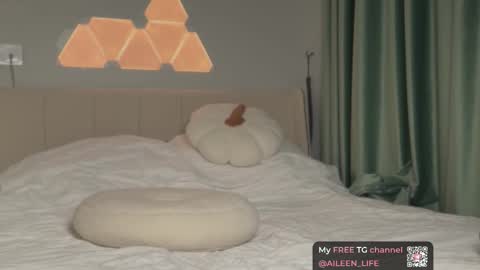 Aileen online show from November 19, 7:12 pm