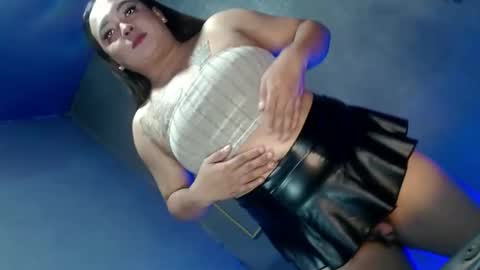 pussy_and_cock_lover online show from April 11, 10:14 pm