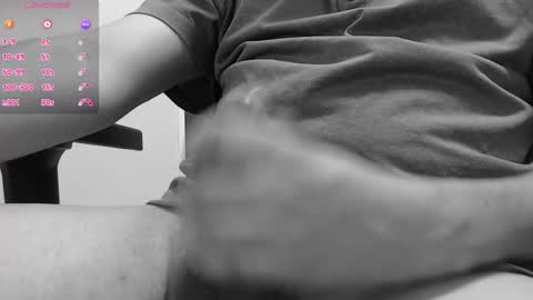 pussyfuker113 online show from December 29, 7:22 pm