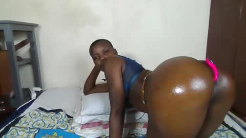 queen_abito online show from September 23, 1:27 pm