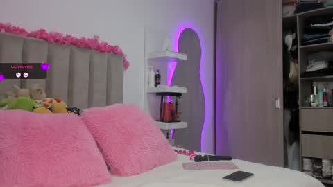  QUEEN ANTONELLA  online show from February 27, 11:50 am