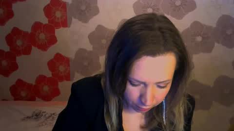 Snapshot of queen_daenerys chatting on October 5, 5:31 pm Queen Daenerys online show from October 5, 5:31 pm