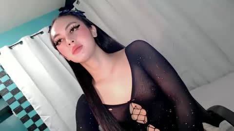 queen_danaya online show from April 21, 12:25 am