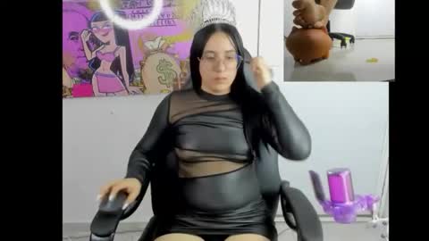 queen_findom1 online show from February 11, 7:01 am