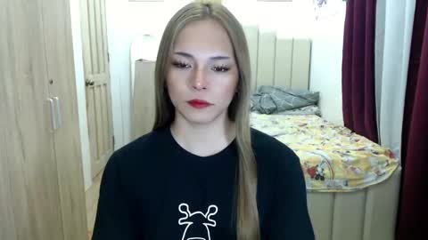 shawny online show from April 14, 3:10 am