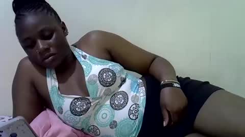 queen_leilla online show from May 12, 7:12 pm