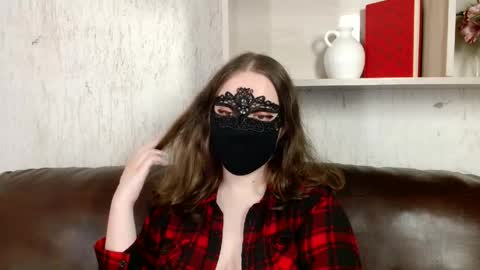 Nora online show from April 22, 11:01 pm