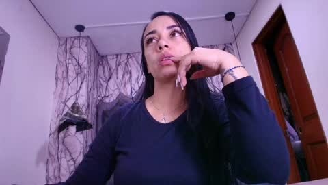 QueenNyx online show from June 2, 2:24 am