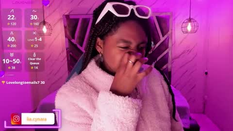   online show from October 1, 11:42 am