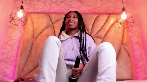   online show from March 4, 5:03 pm