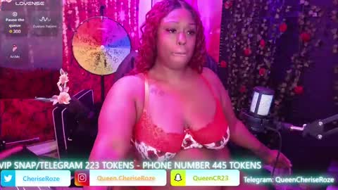 Snapshot of queencroze chatting on September 17, 5:16 pm Queen Cherise Roze online show from September 17, 5:16 pm