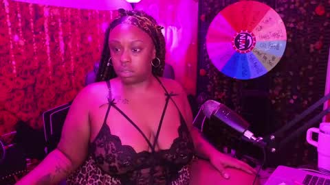Queen Cherise Roze online show from May 30, 1:37 am