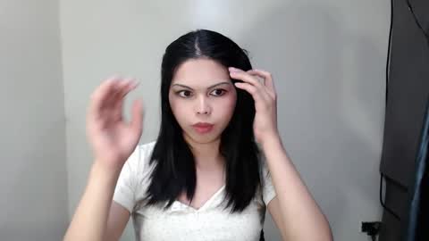 CHANEL CUMMER online show from April 17, 3:53 am