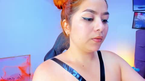 Snapshot of queengrett chatting on October 22, 7:15 pm Queen online show from October 22, 7:15 pm