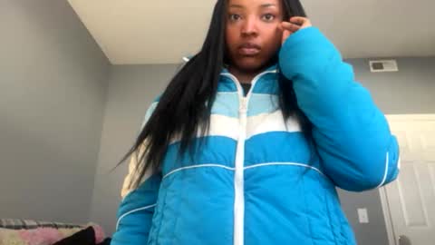 Queenkimi777 online show from December 22, 2:35 pm