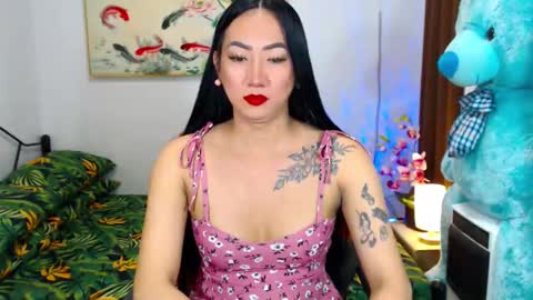 QUEEN online show from January 22, 9:54 pm