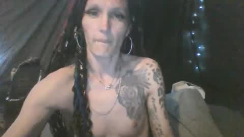 IG Juuicy  IGGE Gezzzy   online show from April 25, 5:31 am