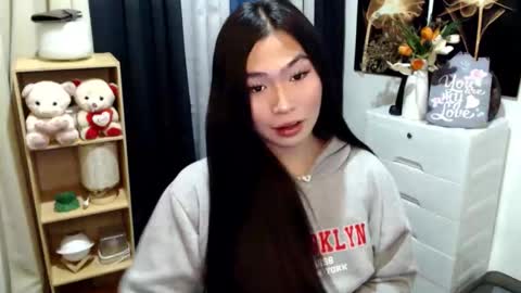 Mikka online show from April 18, 4:53 pm