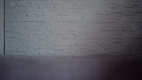 QueenOfModels online show from February 16, 1:20 pm