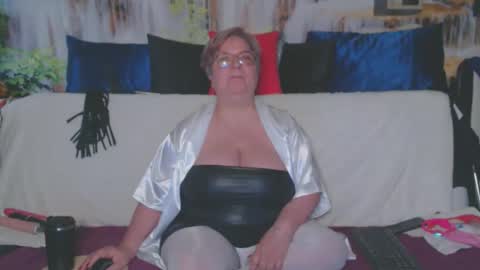 QueenPammy online show from February 15, 7:51 am