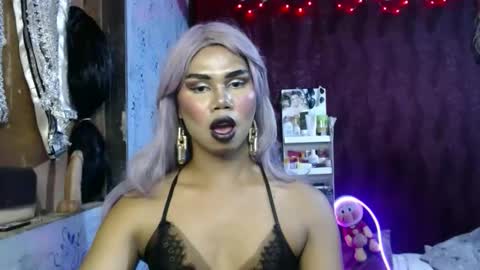 queenpinayebony_xx online show from March 29, 4:41 pm