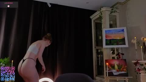 Teri  My favorite vibes 77 101 222 666 online show from December 20, 2:29 am